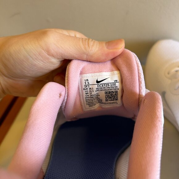 Nike Revolution 6 Running Shoes Pink White - Picture 7 of 7